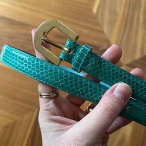 Elegant Vintage Snakeskin Aqua Green Belt with Gold Buckle